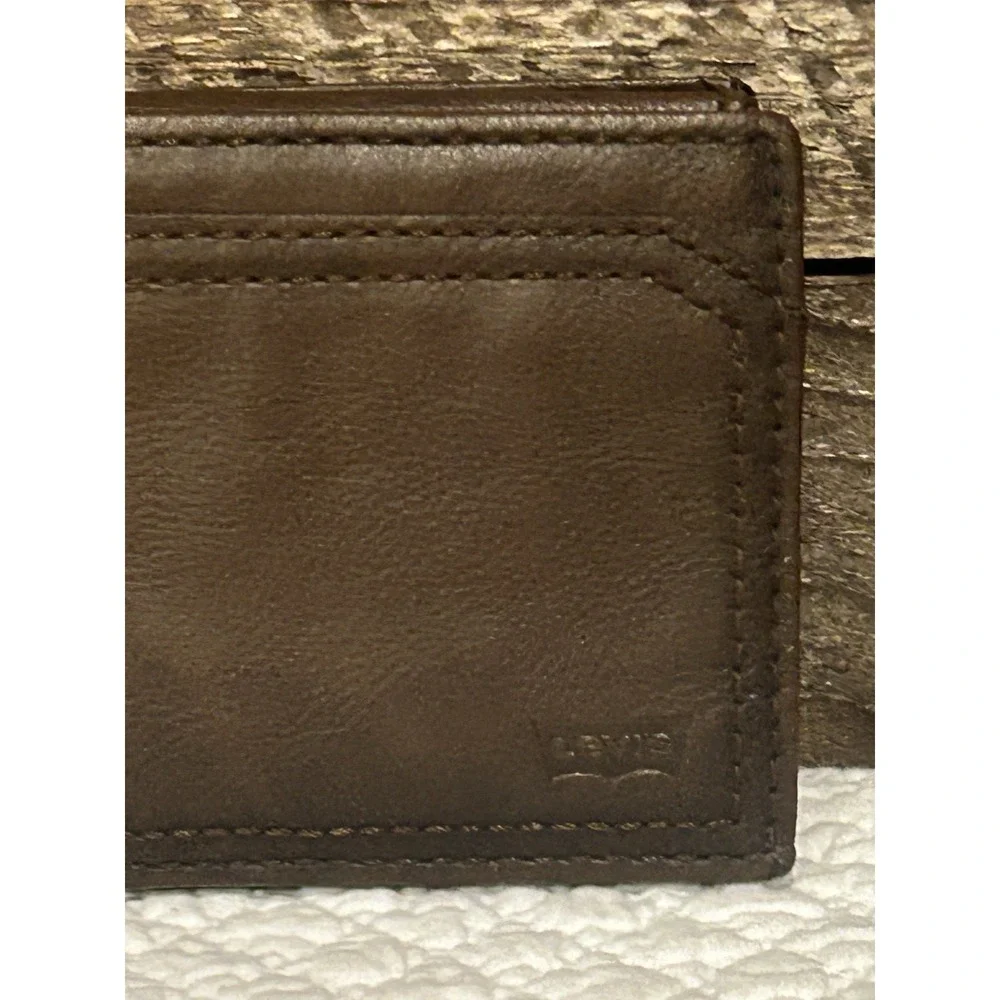 Levi's Men's Wallet Brown Leather Bifold